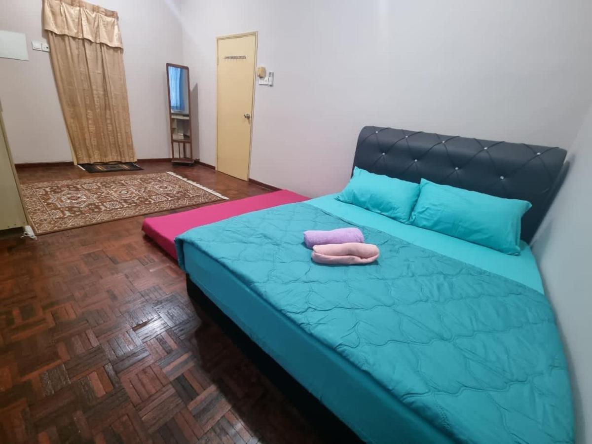 D'Lestari Homestay Seri Kembangan Kültér fotó